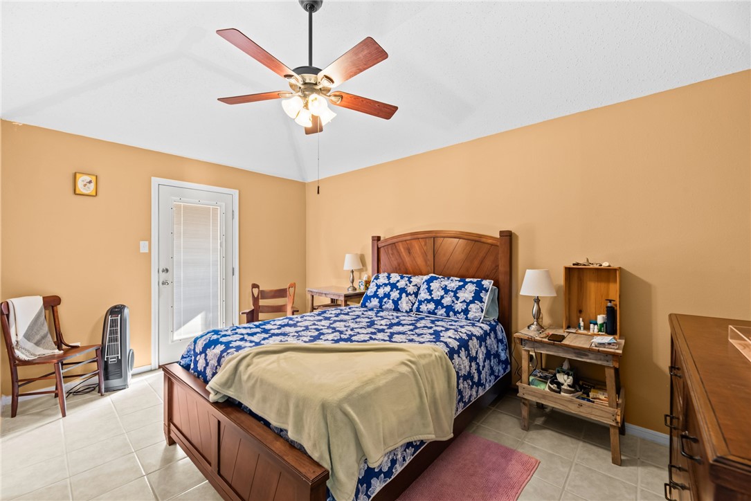 2305 Cyprus Dr Property Photo 10