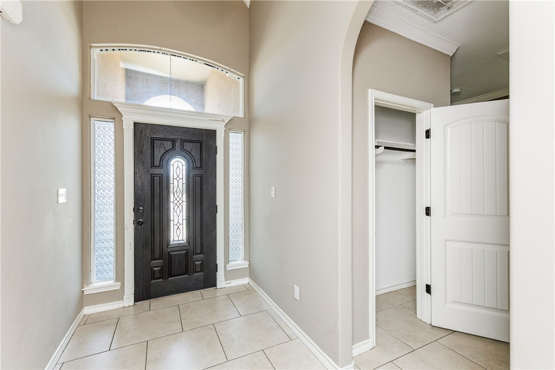 8221 Azimuth Ct Property Photo 5