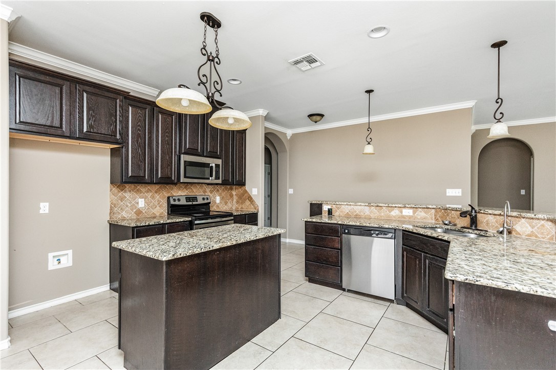 8221 Azimuth Ct Property Photo 13