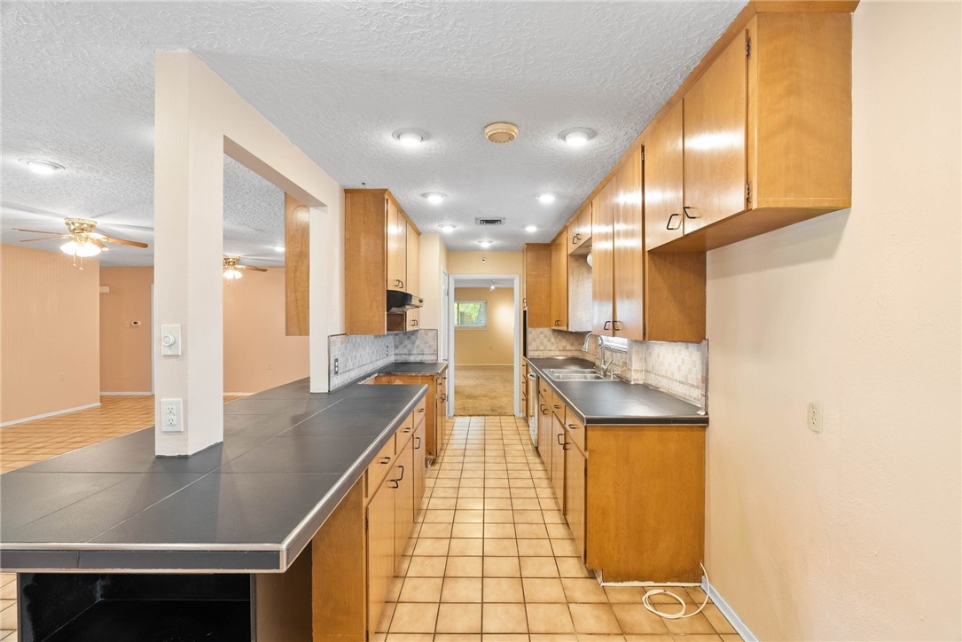 6622 Sahara Dr Property Photo 12