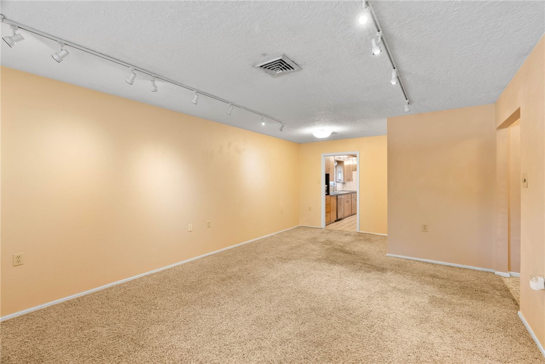 6622 Sahara Dr Property Photo 17