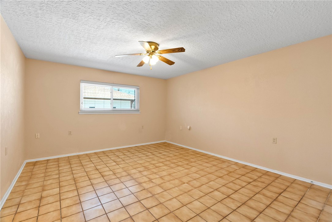 6622 Sahara Dr Property Photo 29