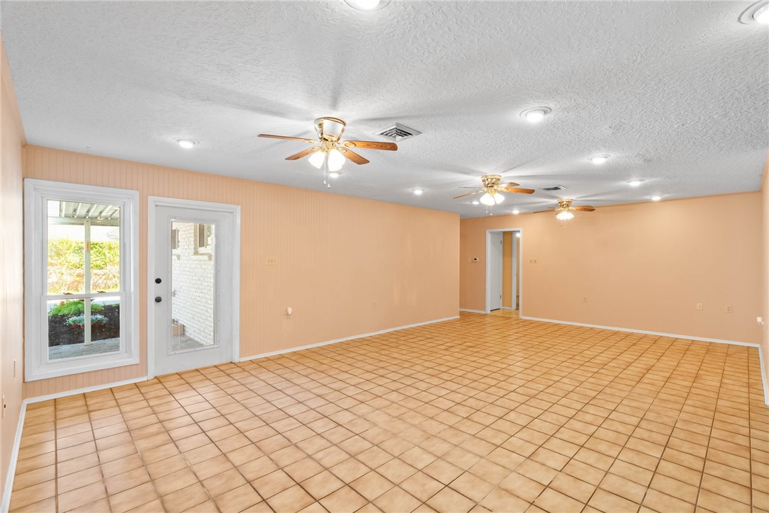 6622 Sahara Dr Property Photo 33