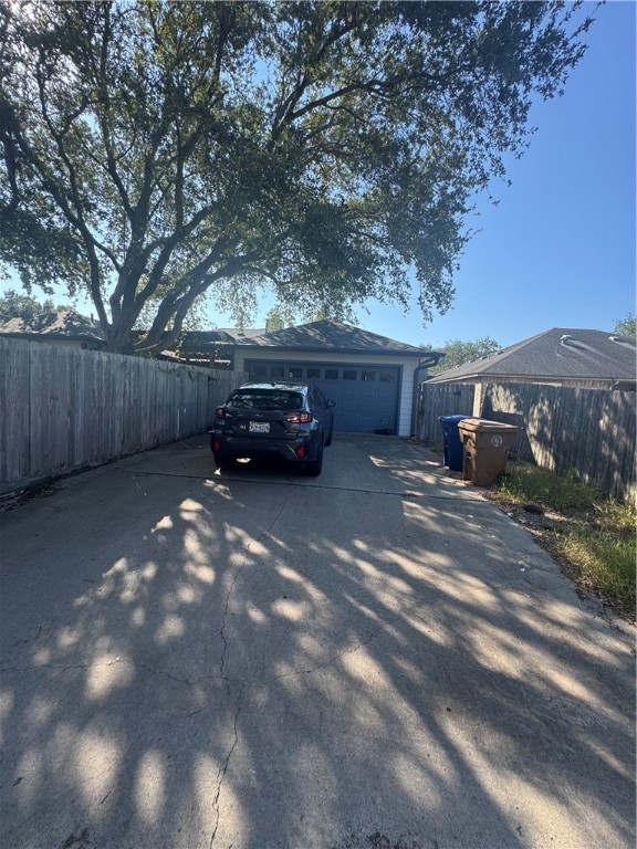 7221 Pepper Ridge Road Property Photo 7