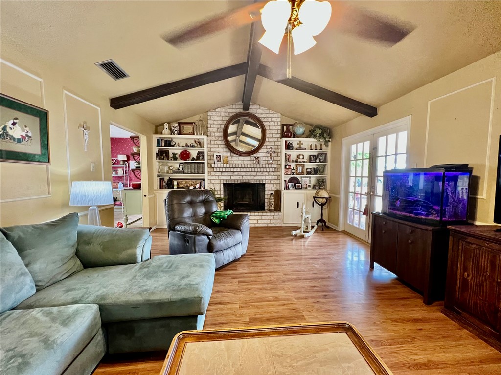 6306 Revolution Dr Property Photo 3