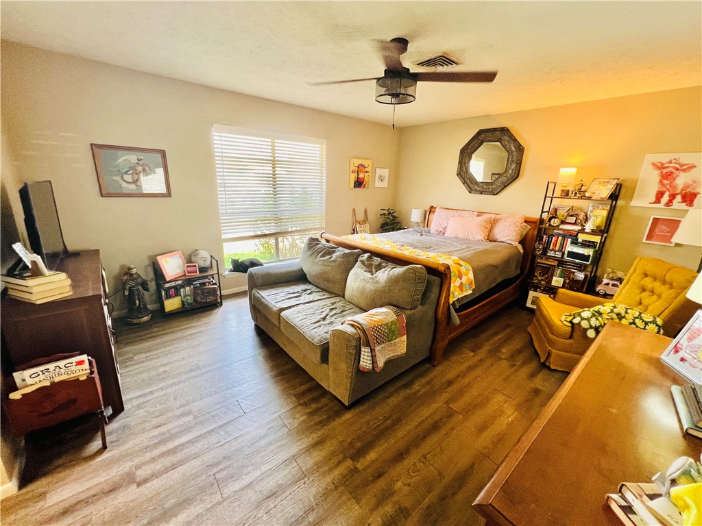 6306 Revolution Dr Property Photo 16