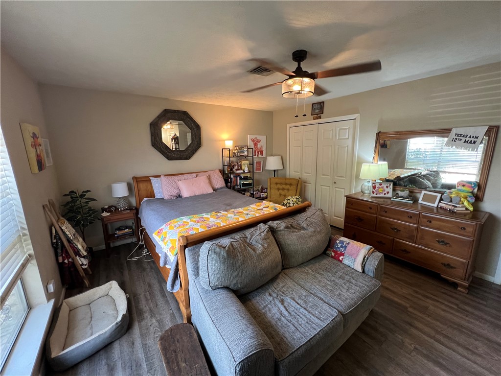 6306 Revolution Dr Property Photo 18