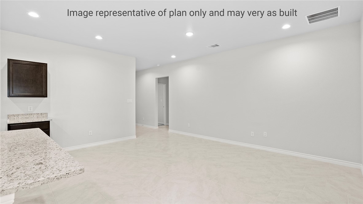 6205 Olivia St Property Photo 10