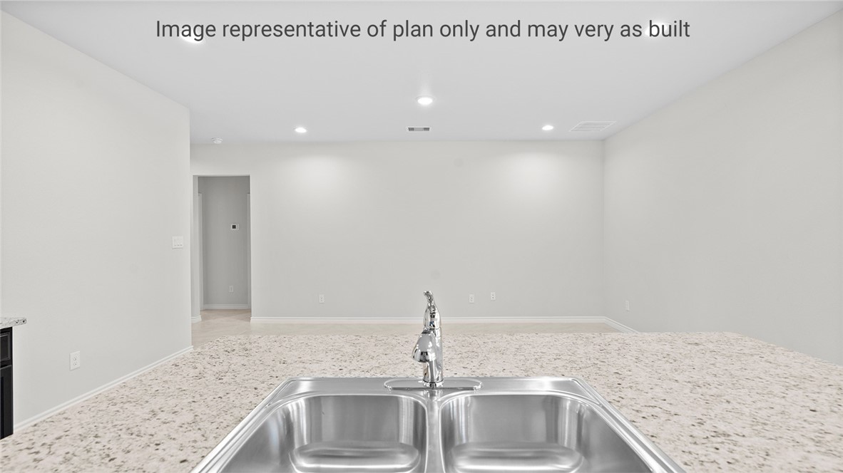 6205 Olivia St Property Photo 13