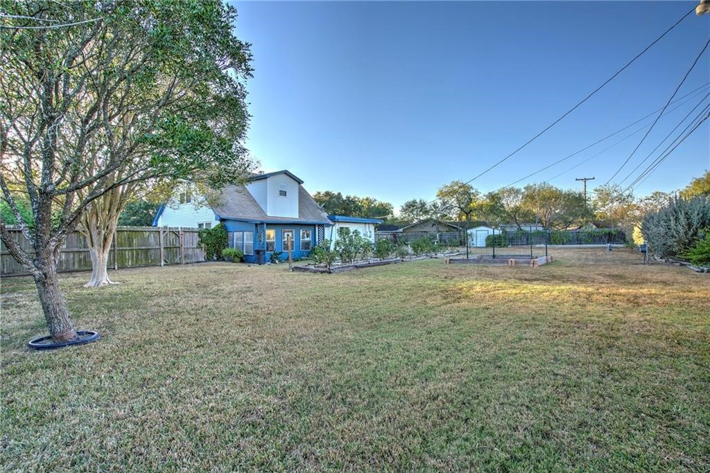 2614 Linn St Property Photo 20