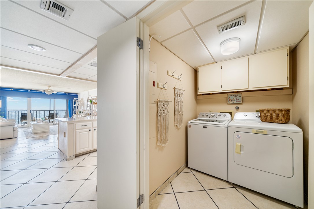 202 Reef Ave 302 Property Photo 2