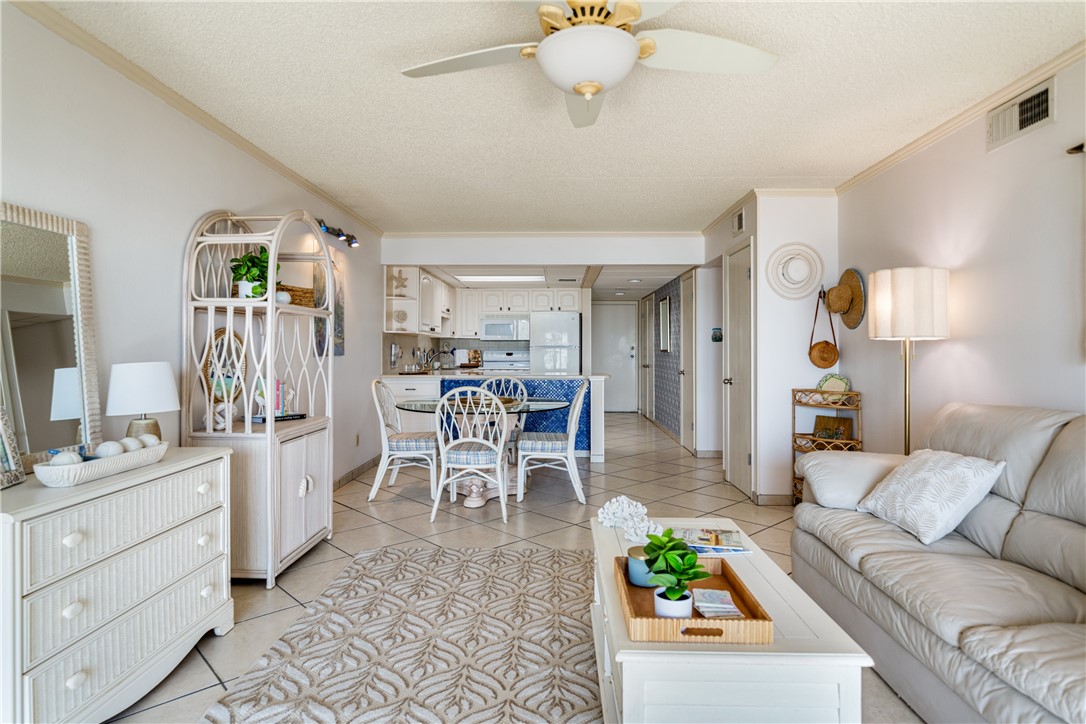 202 Reef Ave 302 Property Photo 8