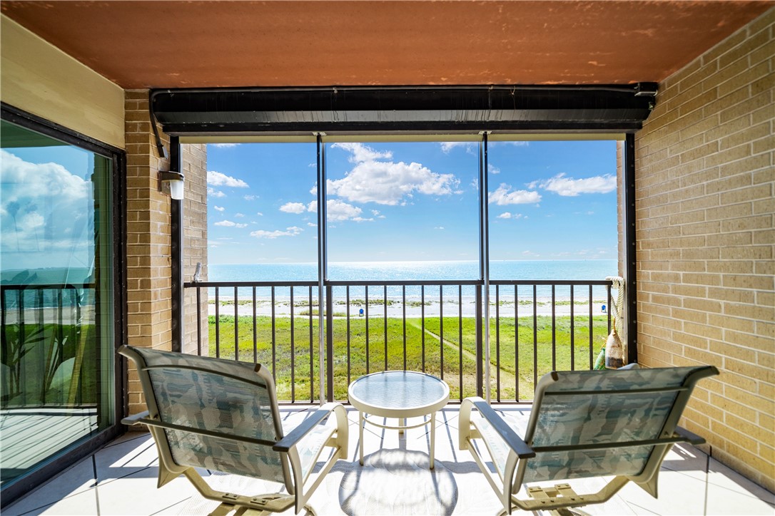 202 Reef Ave 302 Property Photo 13