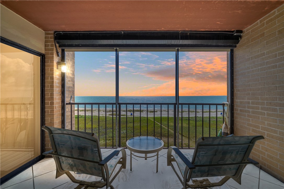 202 Reef Ave 302 Property Photo 14