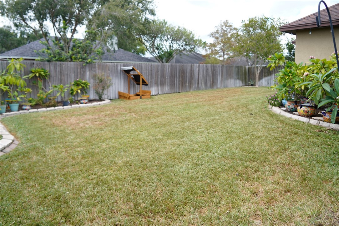 15357 Chianti Ln Property Photo 3