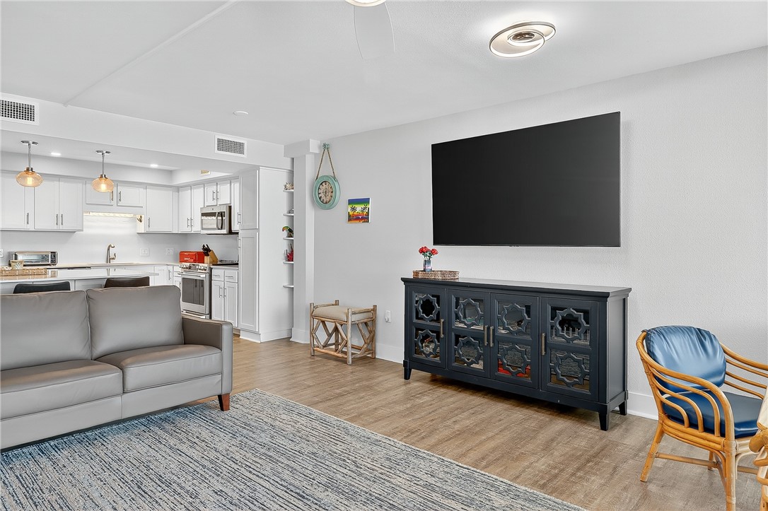 1000 N Station 413 Property Photo 10