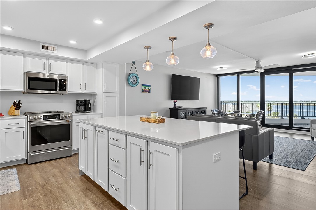 1000 N Station 413 Property Photo 11