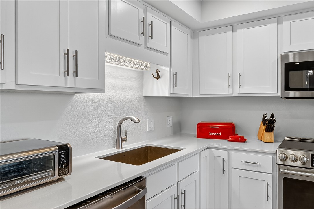 1000 N Station 413 Property Photo 12