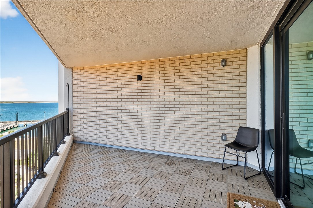 1000 N Station 413 Property Photo 19