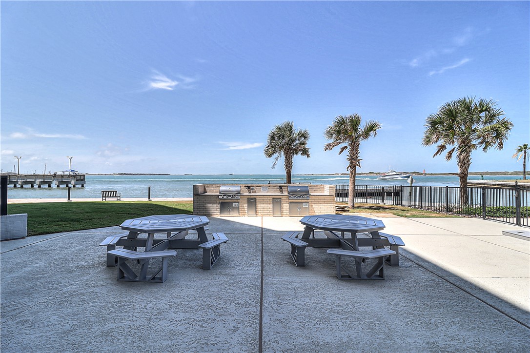 1000 N Station 413 Property Photo 34