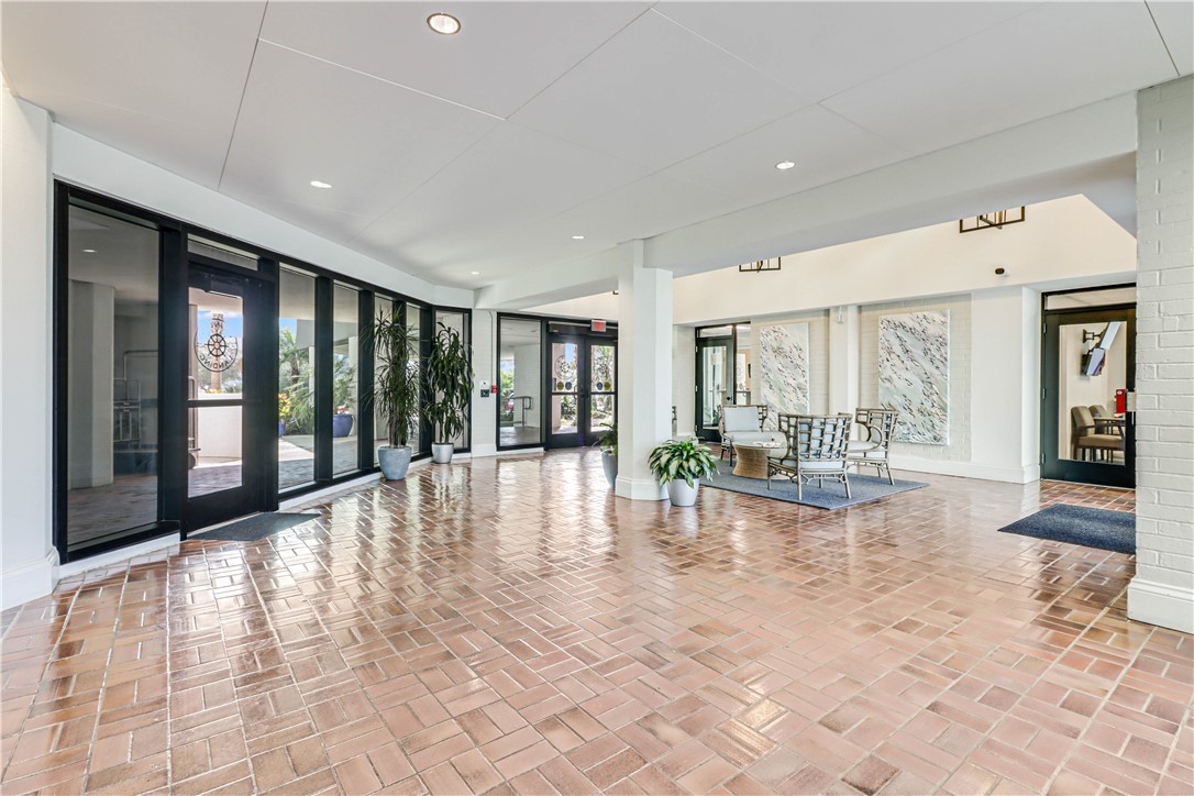 1000 N Station 413 Property Photo 35