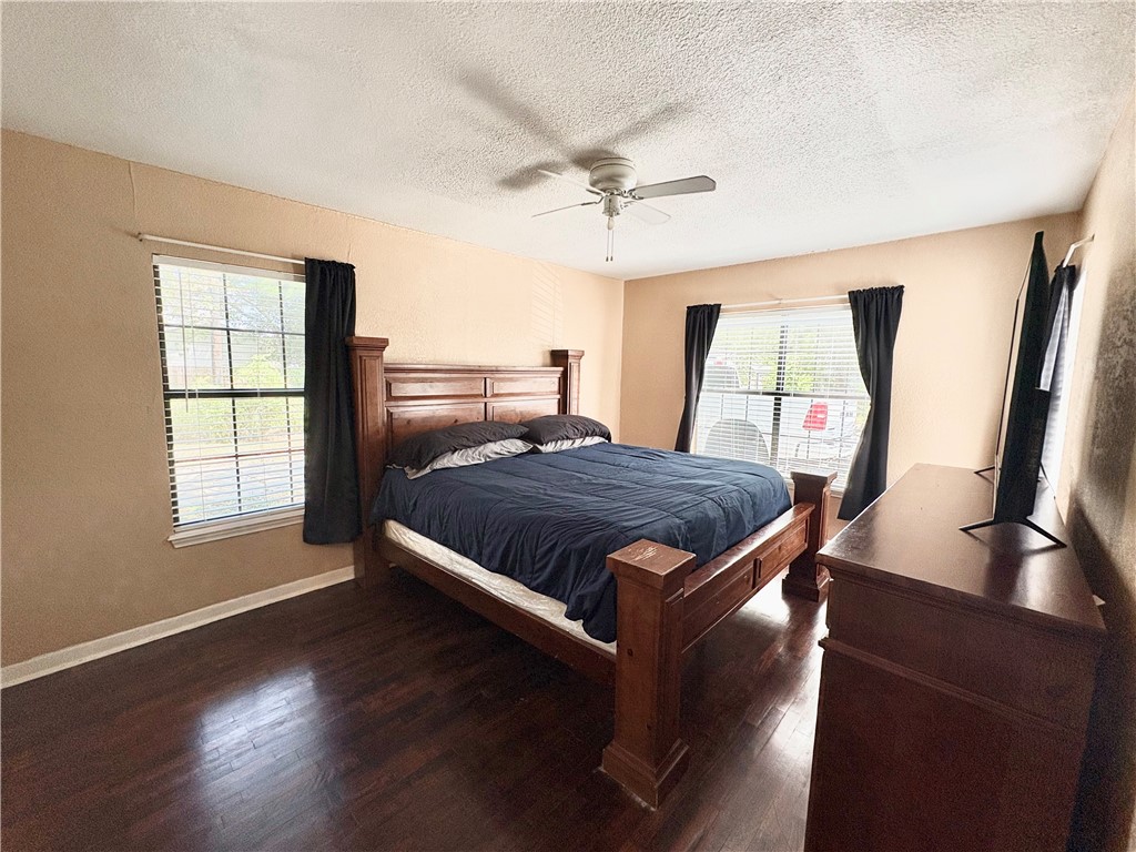 2126 Harvard St Property Photo 12