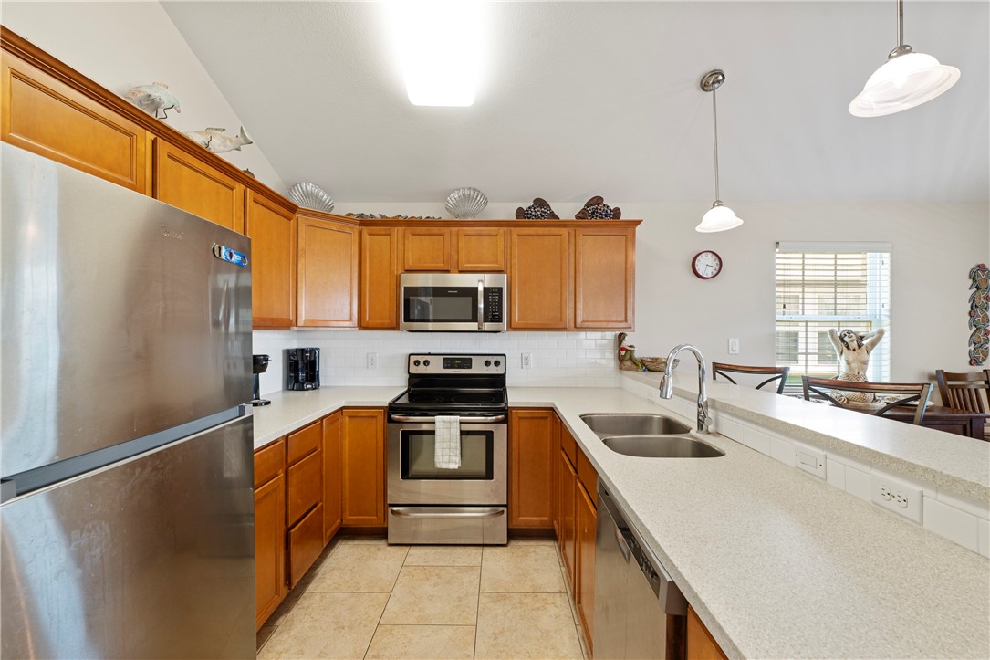 419 Spencers Landing Property Photo 10