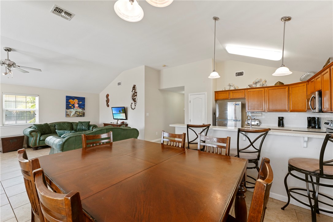 419 Spencers Landing Property Photo 12