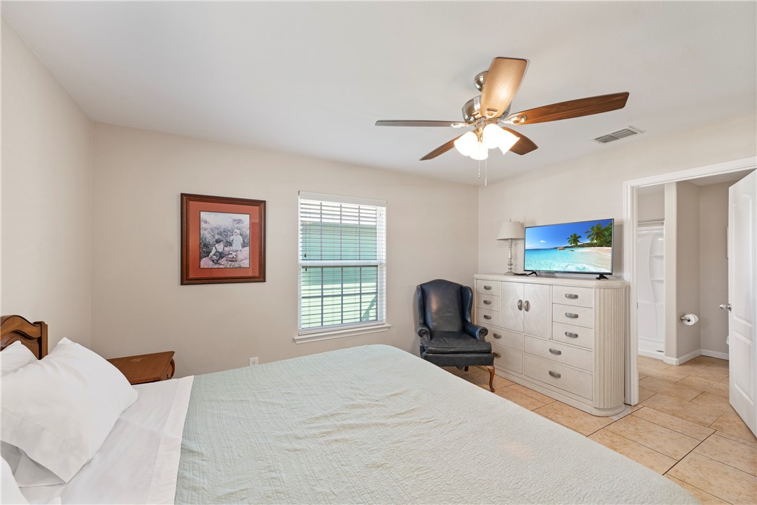 419 Spencers Landing Property Photo 14