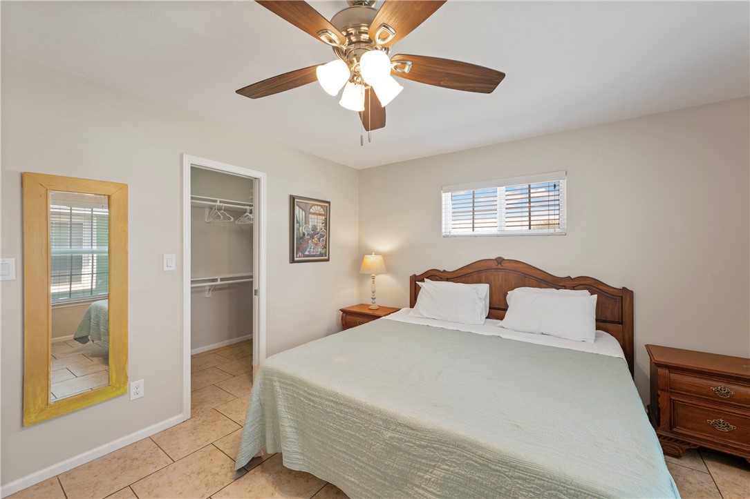 419 Spencers Landing Property Photo 15