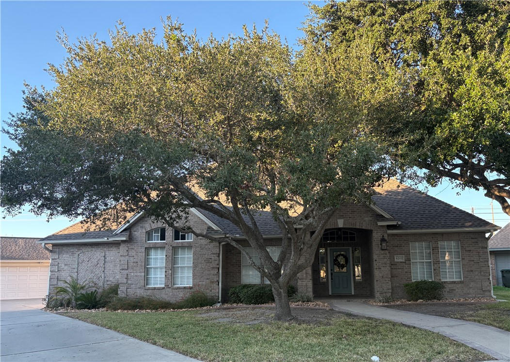 6202 Lourdes St Property Photo 2