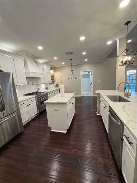 6202 Lourdes St Property Photo 29