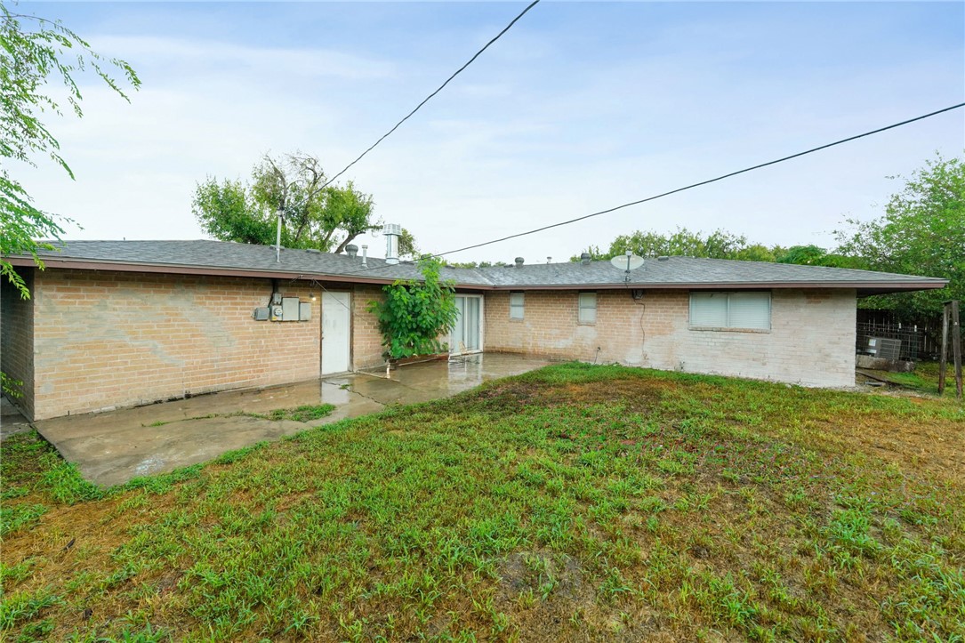 801 Pyramid Dr Property Photo 16