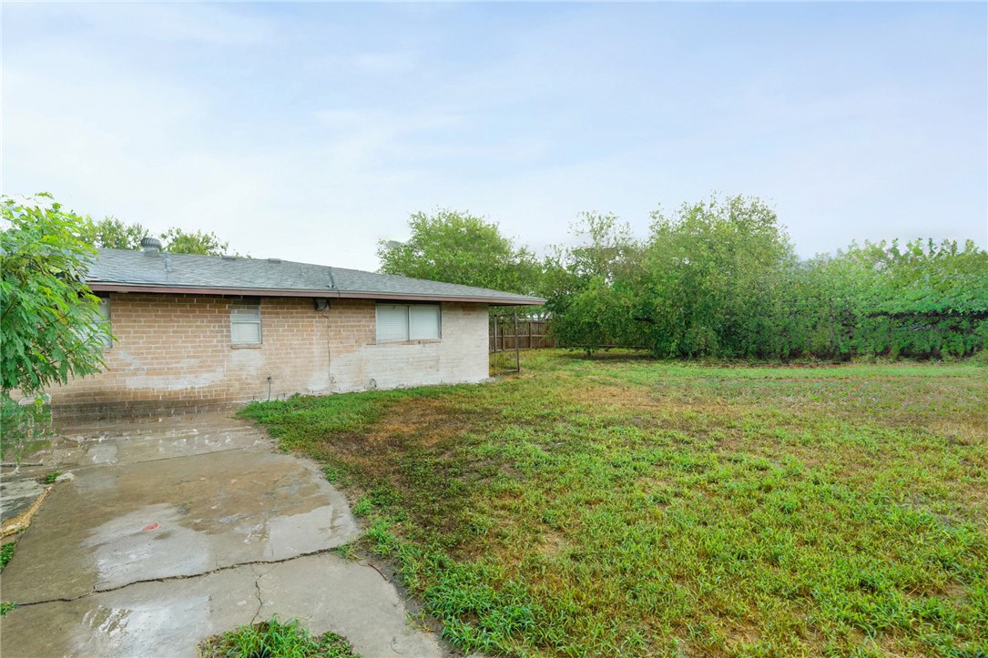 801 Pyramid Dr Property Photo 17