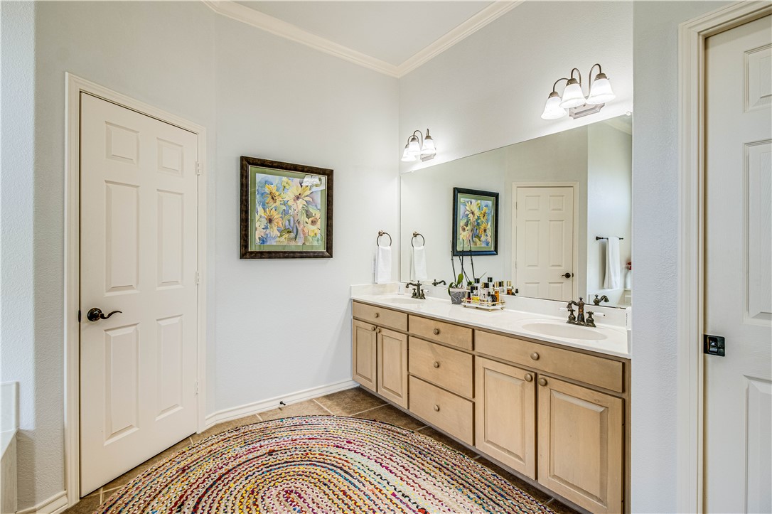 20 Southpointe Circ Property Photo 18