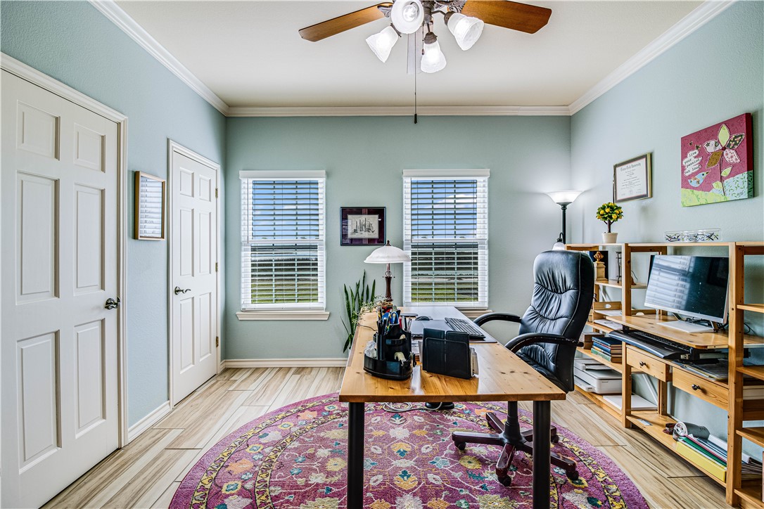 20 Southpointe Circ Property Photo 28