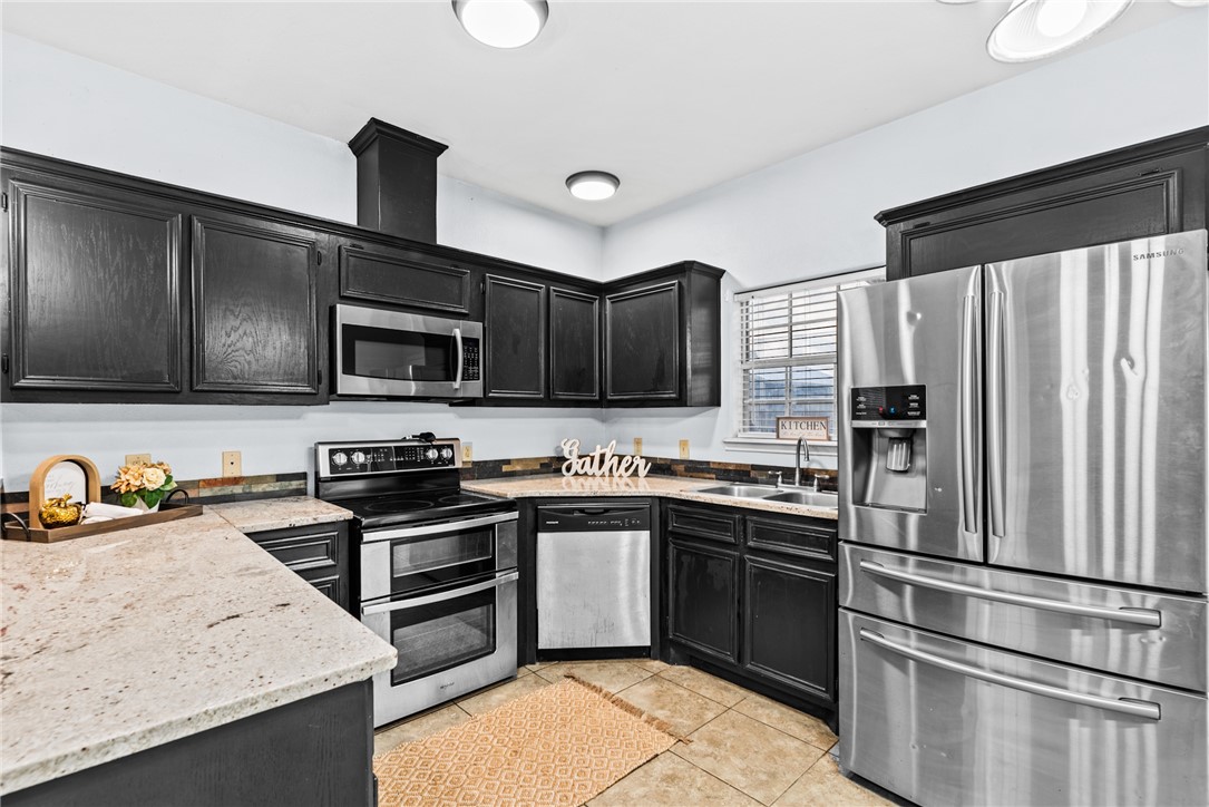 758 Gibson Dr Property Photo 10