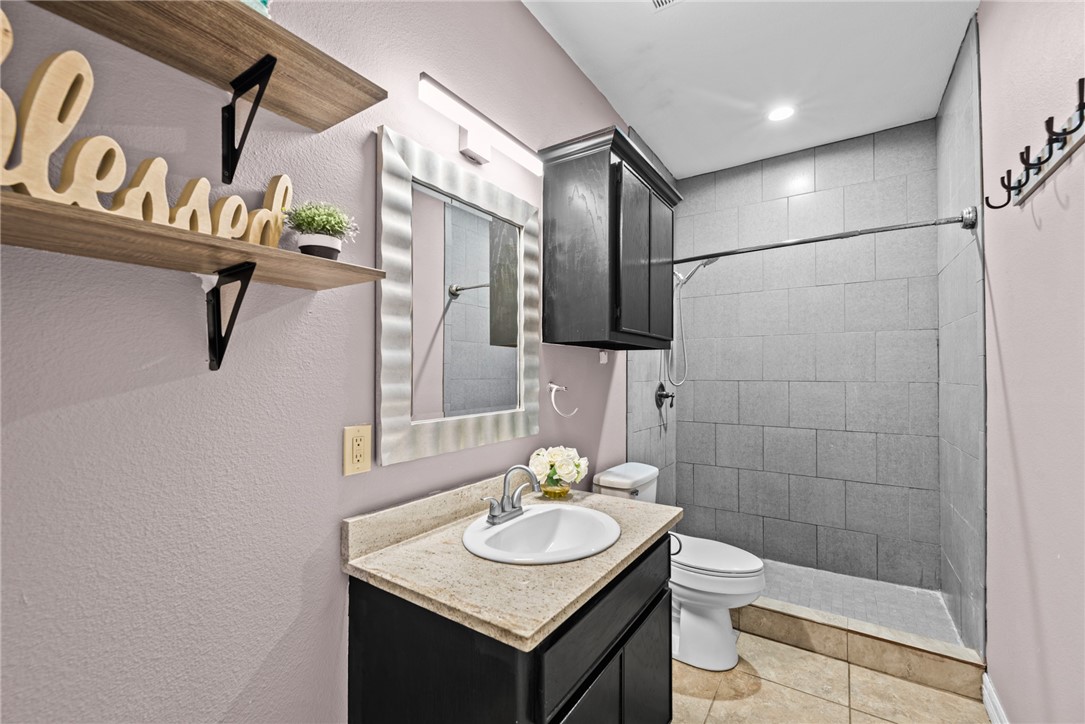 758 Gibson Dr Property Photo 15