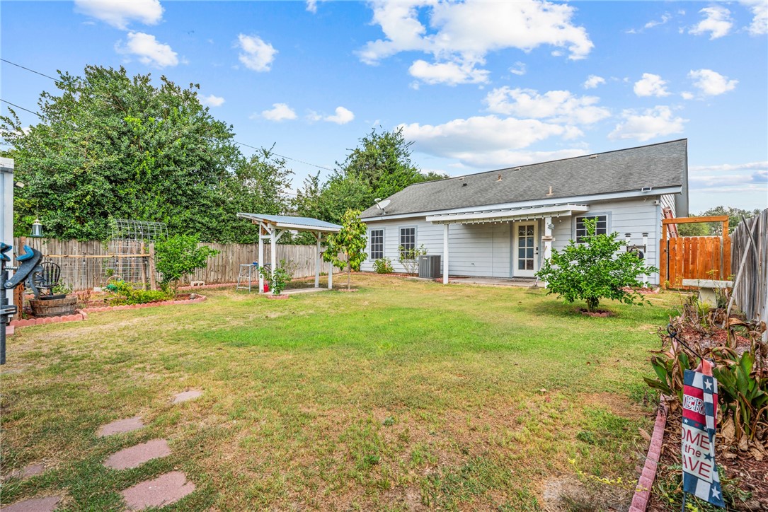 758 Gibson Dr Property Photo 25