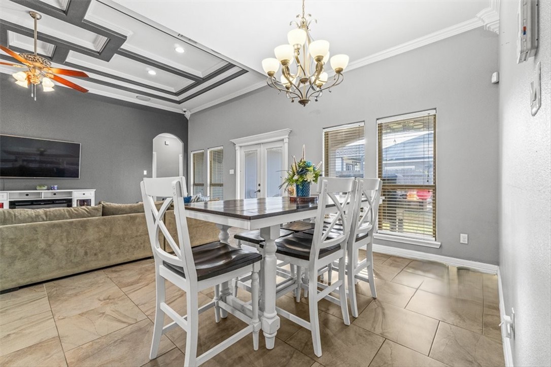 8245 Rock Crest Dr Property Photo 9