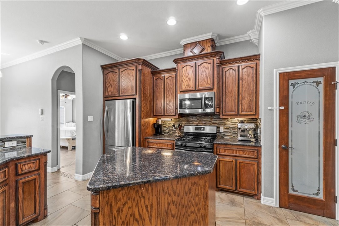 8245 Rock Crest Dr Property Photo 10