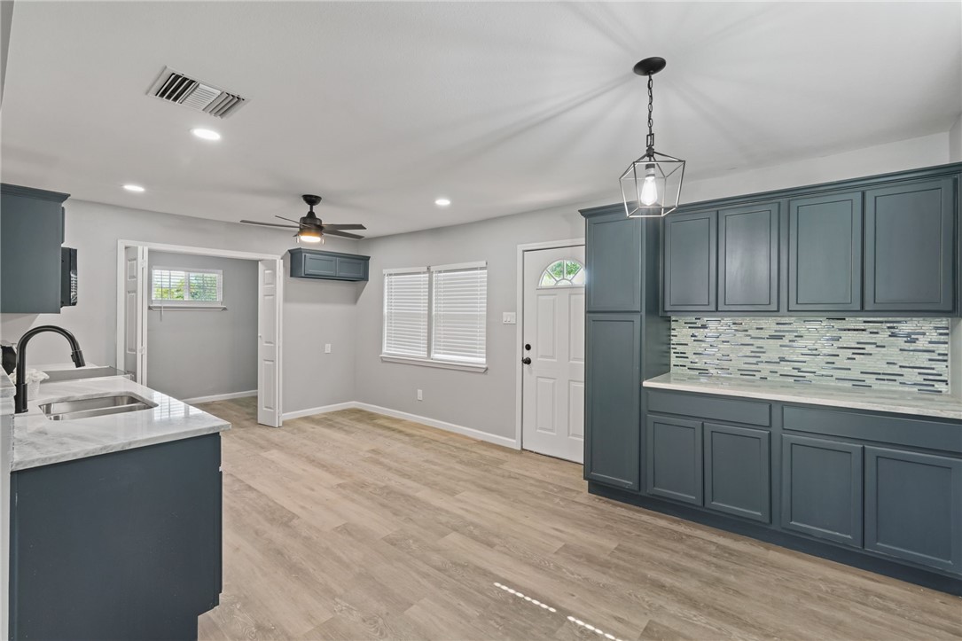 3702 Harris Dr Property Photo 5