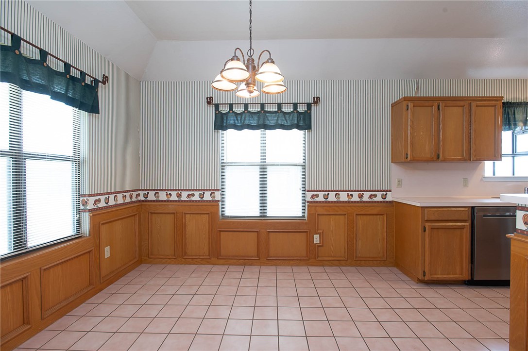 7029 Sun Wood Dr Property Photo 13