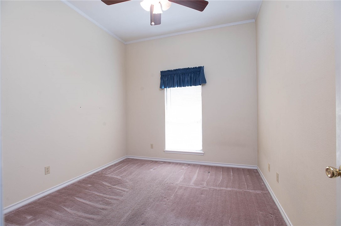 7029 Sun Wood Dr Property Photo 23