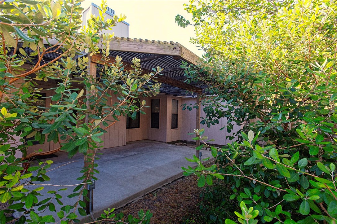 7029 Sun Wood Dr Property Photo 27