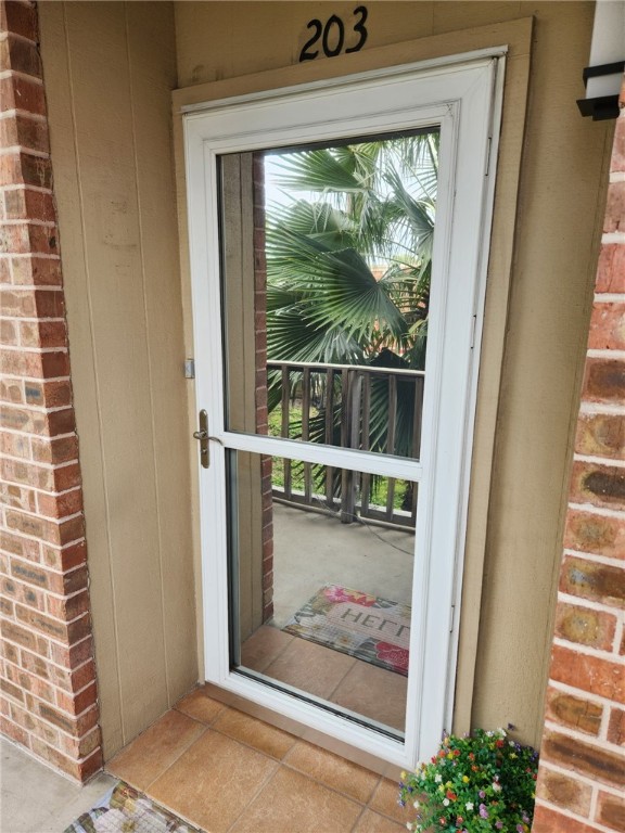 464855 Property Photo 3