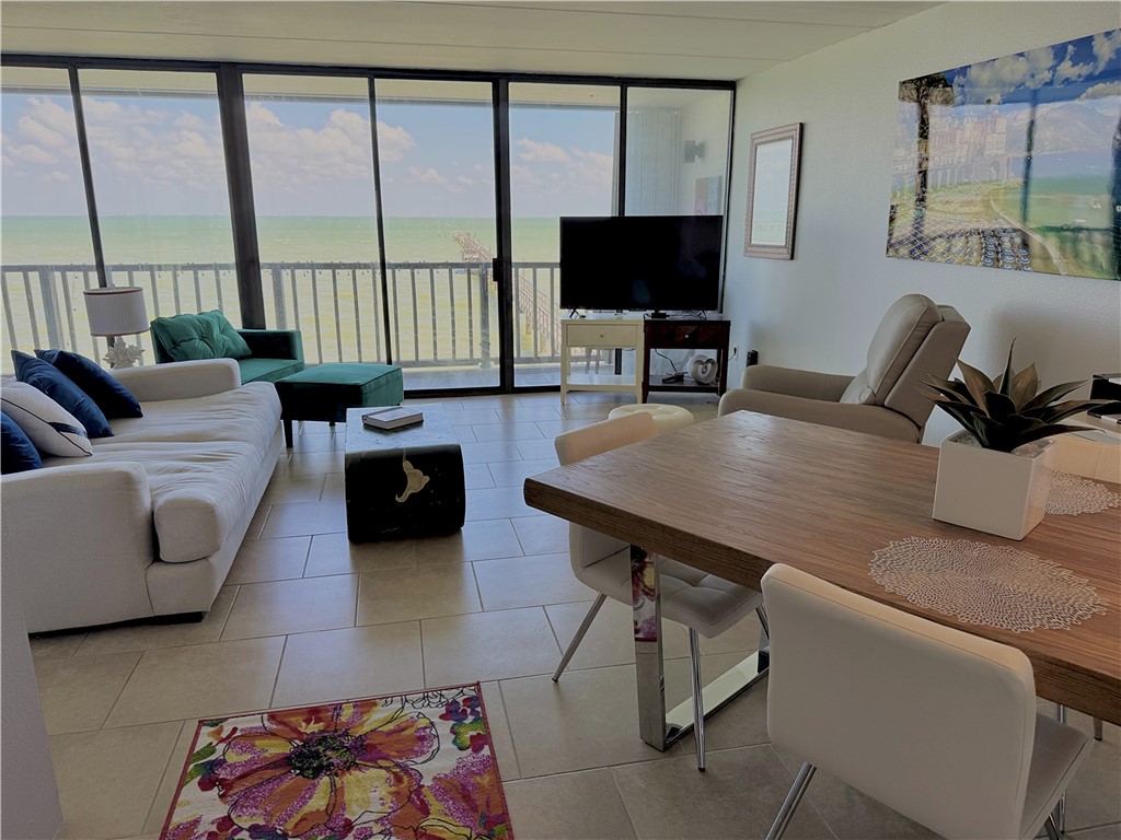 464855 Property Photo 6