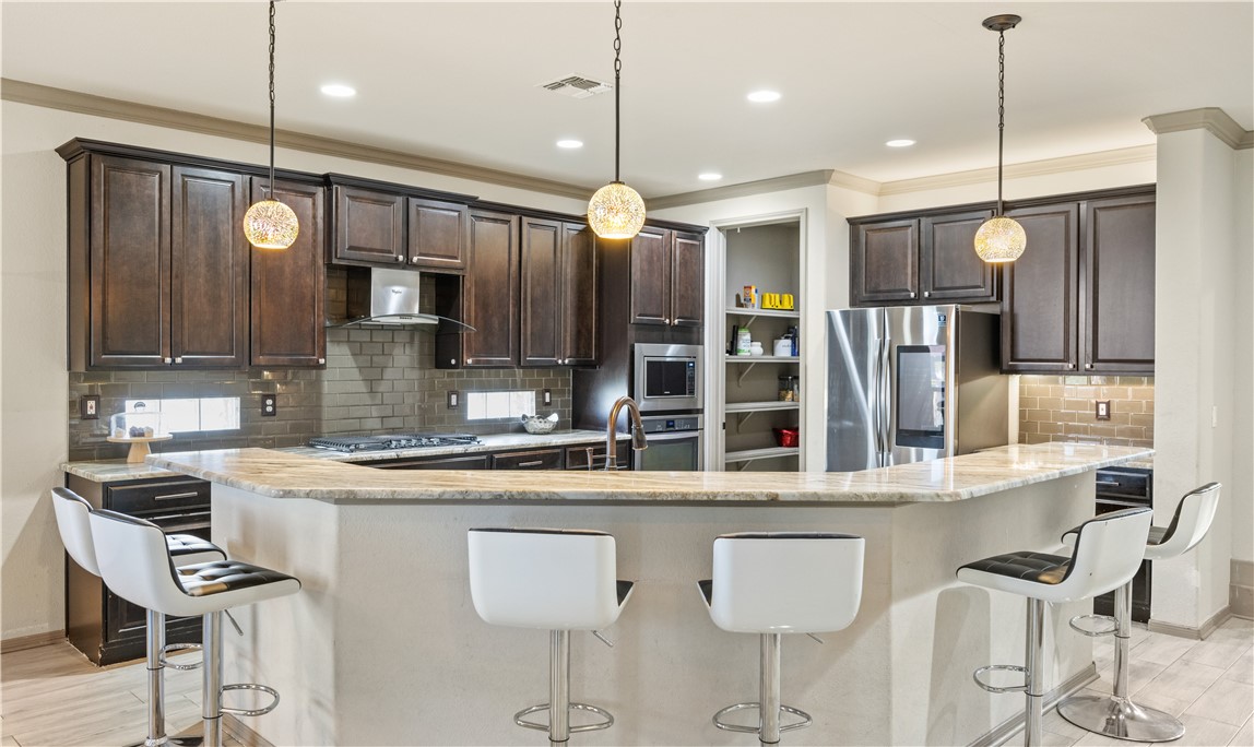 3102 N Oso Pkwy Property Photo 6