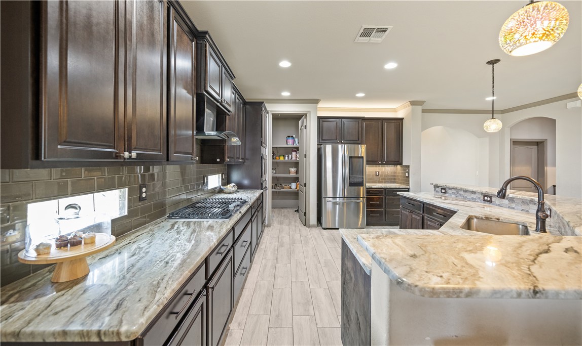 3102 N Oso Pkwy Property Photo 7