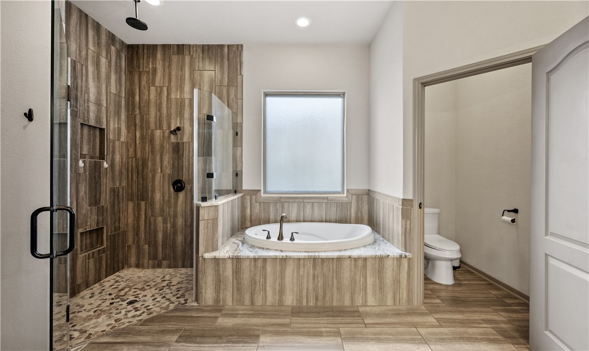 3102 N Oso Pkwy Property Photo 13